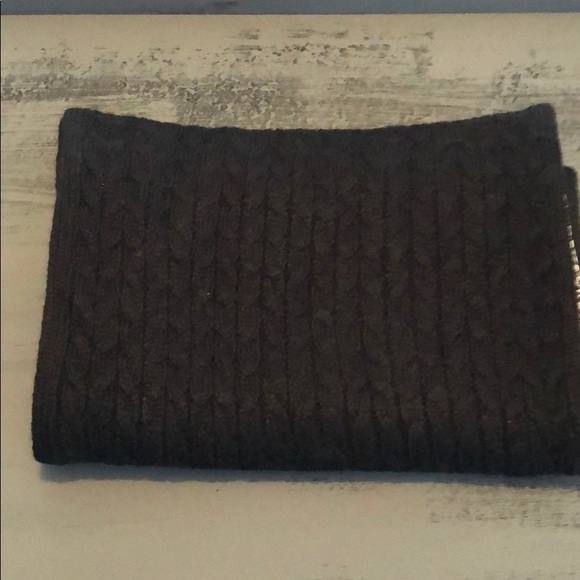 Scarf - Picture 3 of 3